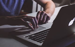 九游登录入口-国足队员团结协作，夺得国际赛桂冠，国足lj