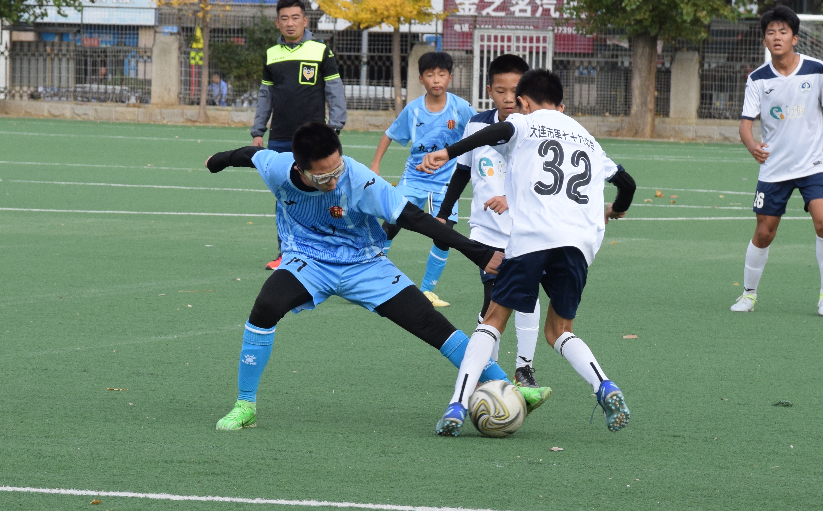 包含高校校园足球赛事精彩纷呈,激发学生足球热情的词条 包含高校校园足球赛事精彩纷呈,激发学生足球热情的词条