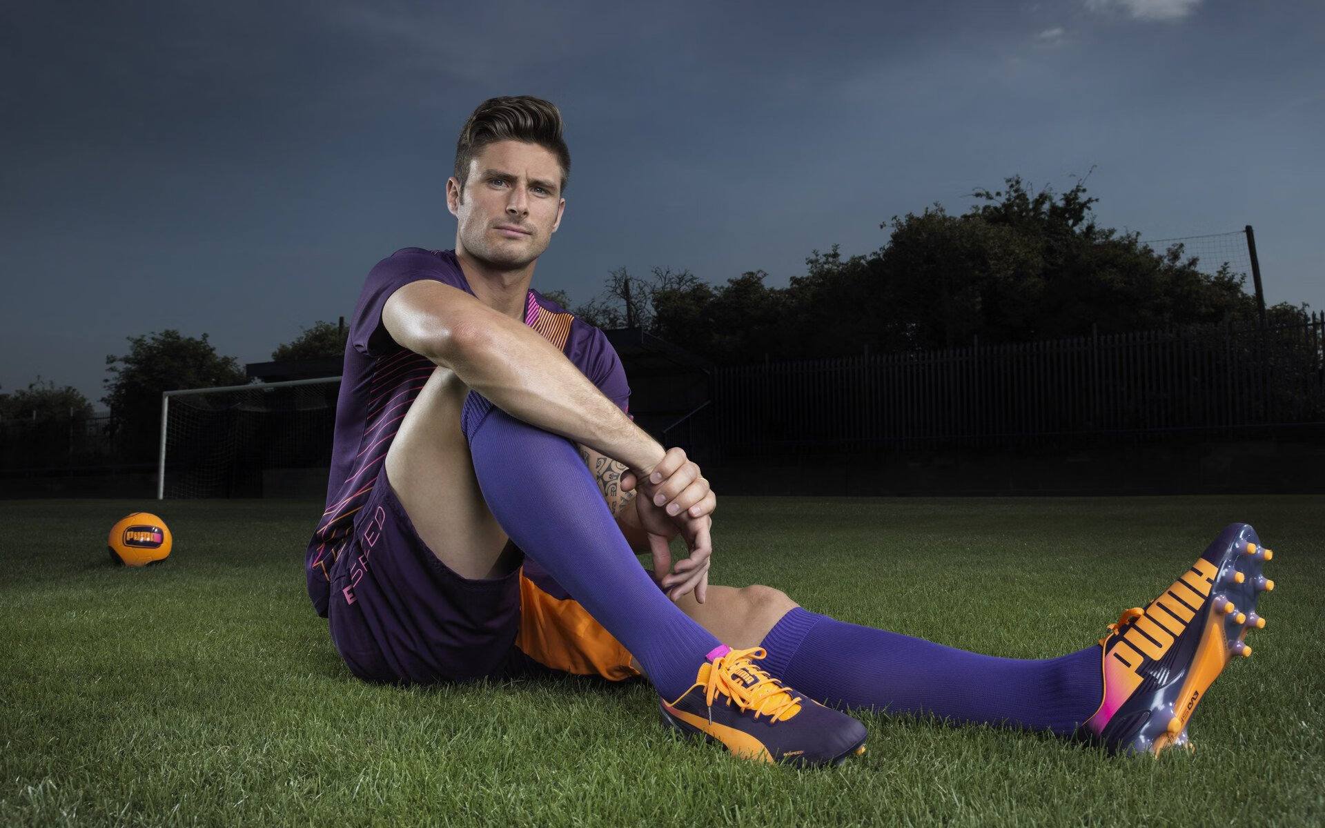 “东安湖体育公园:铁人三项赛场成全球选手的挑战之地”